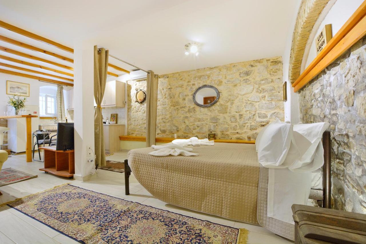Studio In Corfu Town Экстерьер фото